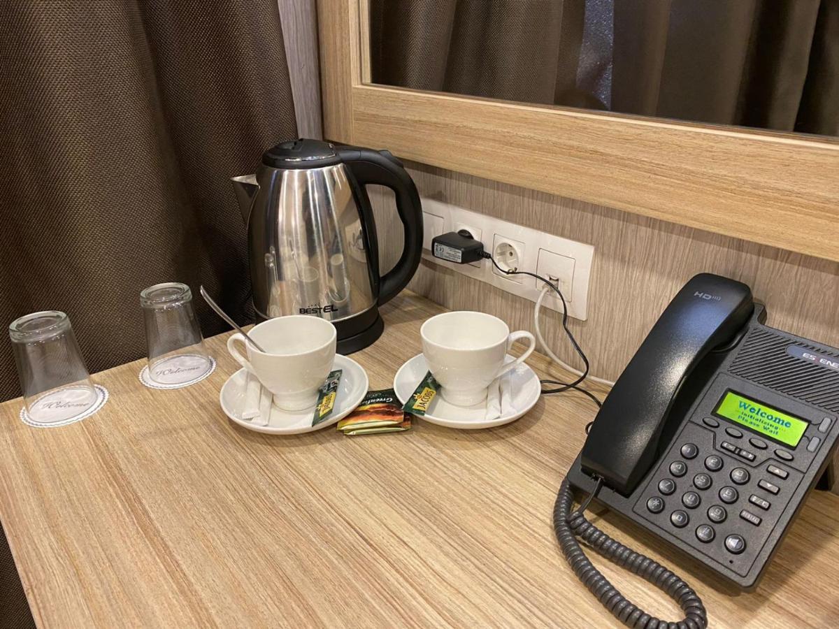 Tbt Hotel Tbiliszi Kültér fotó