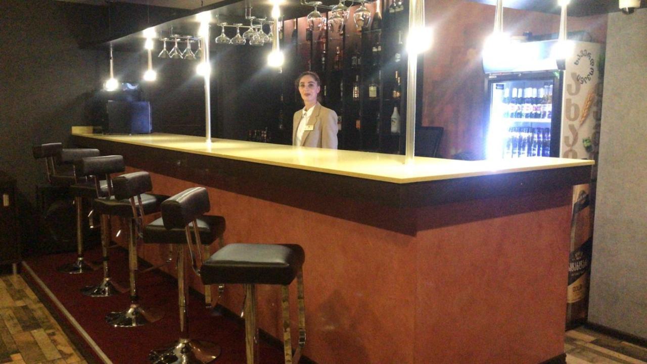 Tbt Hotel Tbiliszi Kültér fotó