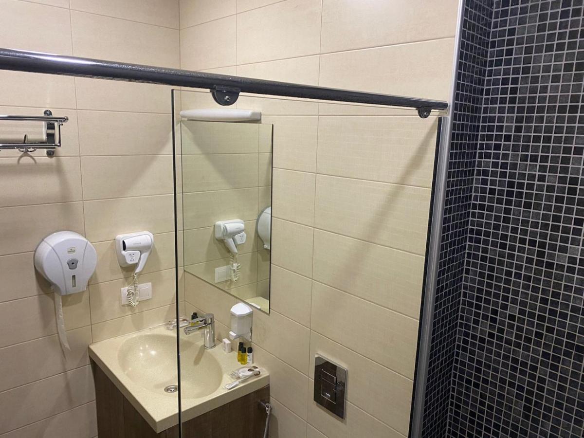 Tbt Hotel Tbiliszi Kültér fotó
